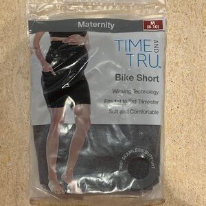 Time and Tru Women's Maternity Bike Shorts - Gray